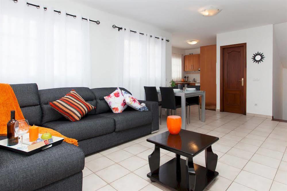 Villa Acacia คอร์ราเลโฮ ภายนอก รูปภาพ