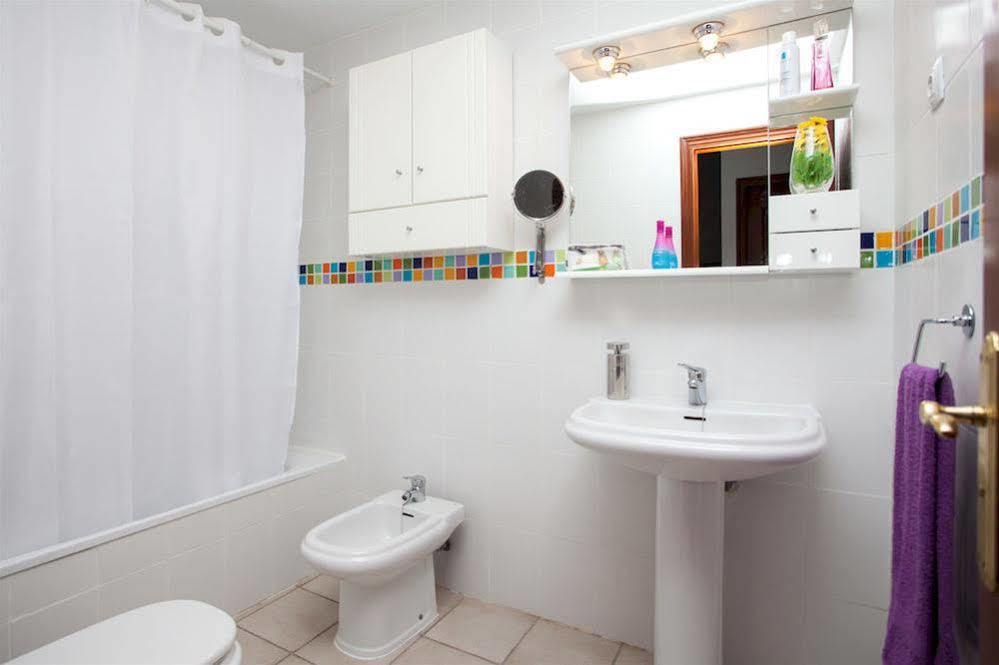 Villa Acacia คอร์ราเลโฮ ภายนอก รูปภาพ