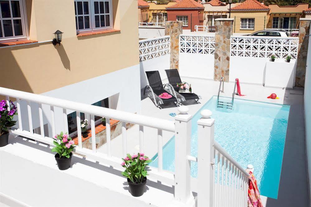 Villa Acacia คอร์ราเลโฮ ภายนอก รูปภาพ
